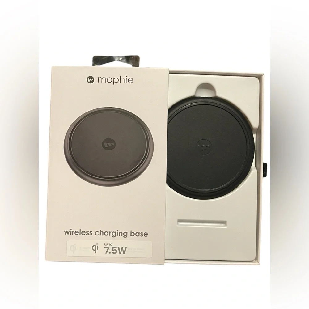 Mophie Wireless Charging Base - Black. NEW In box. NEVER used.